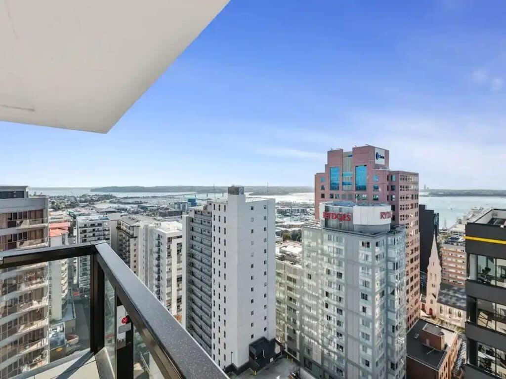 Just Opposite To Sky Tower , 2 Bed 2 Bath In Cbd Apartman Auckland Kültér fotó